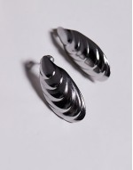 ridged large stud earrings in rhodium plated