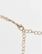 pack of 2 necklaces with chipping and coin detail in gold tone