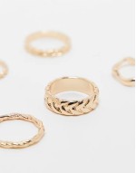 pack of 5 rings with weave detail in gold tone