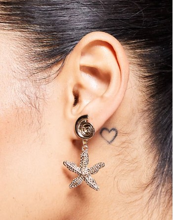 starfish and shell asymmetric earrings in gold