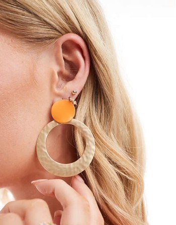 door knocker earrings with hammered circle design and enamel detail in gold tone