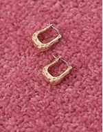 hammered hoop earrings in gold