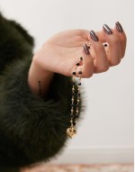 vanan black beaded heart necklace in gold
