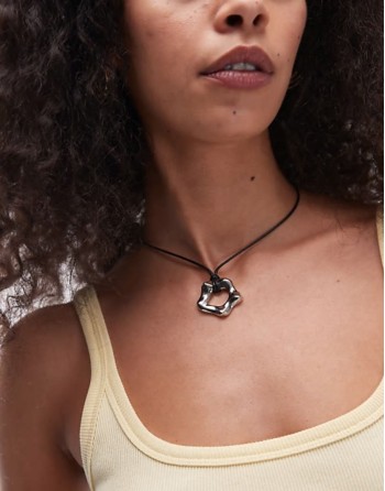 Nadine cord necklace with silver pendant in black